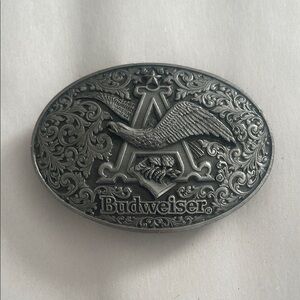 1993 Anheuser- Busch Belt Buckle
Made in 🇺🇸 
Official Product 
Bergamot 
S-175E